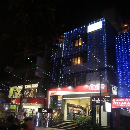 Roseline Suites Bangalore Buitenkant foto